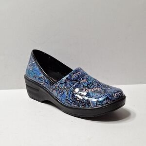 Easy Street Lyndee Blue Pink Paisley Cottagecore Comfort Clogs Size 8.5